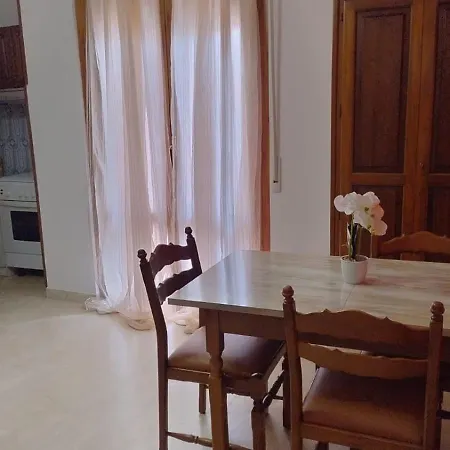Holiday home Sweet Holidays Trilocale Con Ampio Terrazzo E Posto Auto Privato *