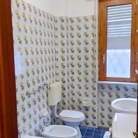 Trilocale Con Ampio Terrazzo E Posto Auto Privato *